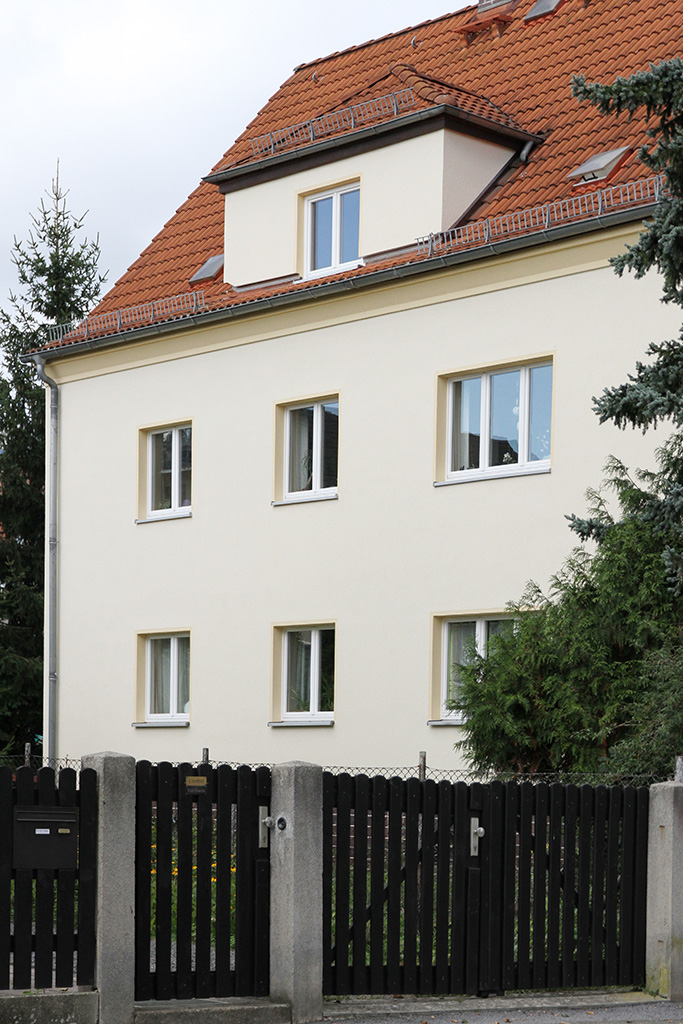 https://www.maler-frank.de/images/referenzen/Anstrich auf neu verputztes Haus in Gera Bild 2.jpg